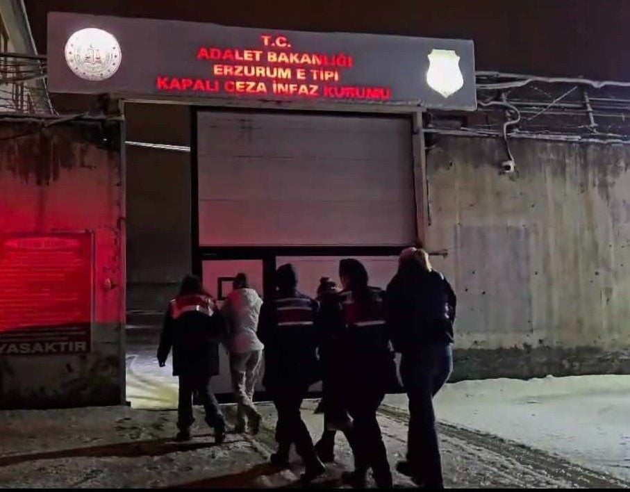 ERZURUM MERKEZLİ 7 İLDE DÜZENLENEN DOLANDIRICILIK OPERASYONUNDA 9 ŞAHIS YAKALANDI.