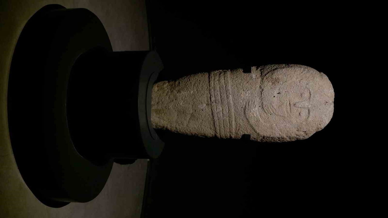 ERZURUM MÜZESİ’NDE SERGİLENEN VE TÜRK MEZAR GÖMME GELENEKLERİNİN EN BELİRGİN ÖRNEKLERİNDEN BİRİ...