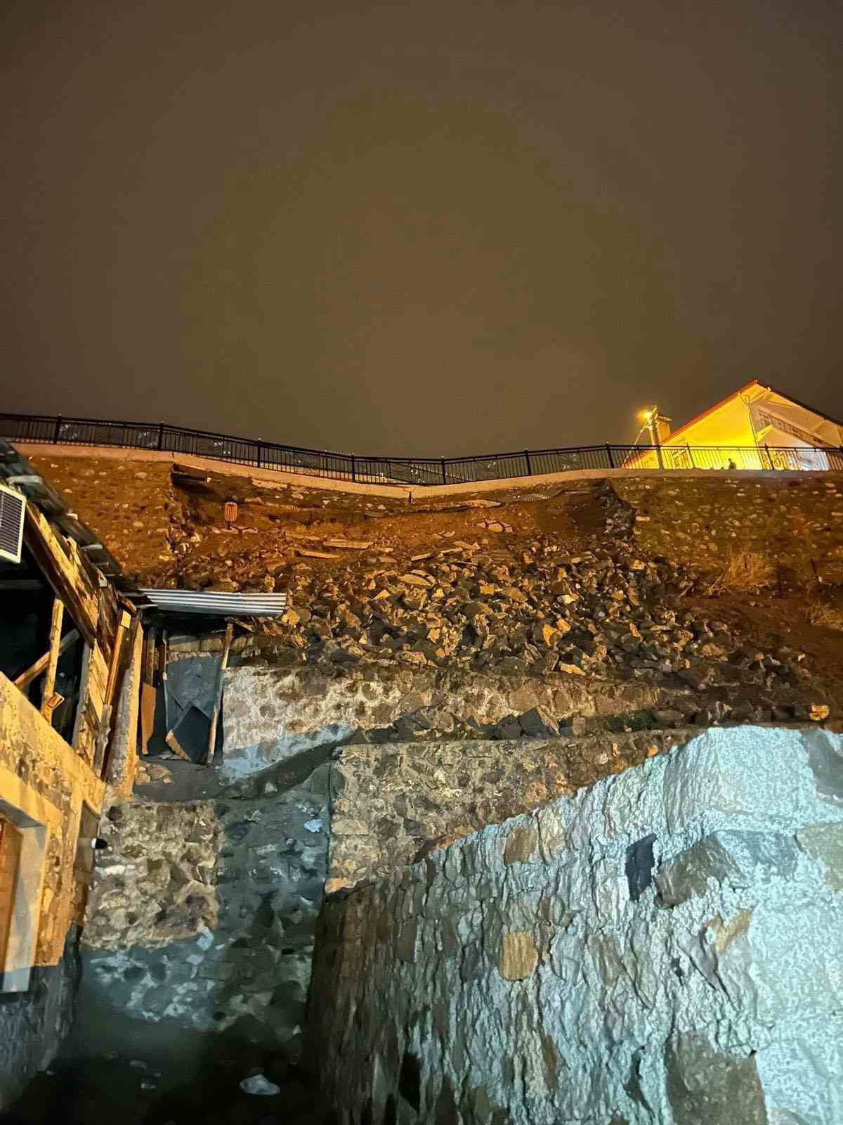 ERZURUM’UN İSPİR İLÇESİ YUKARI MAHALLE ESENTEPE CADDESİ MEVKİİNDE BULUNAN SEYİR TERASININ ALT...