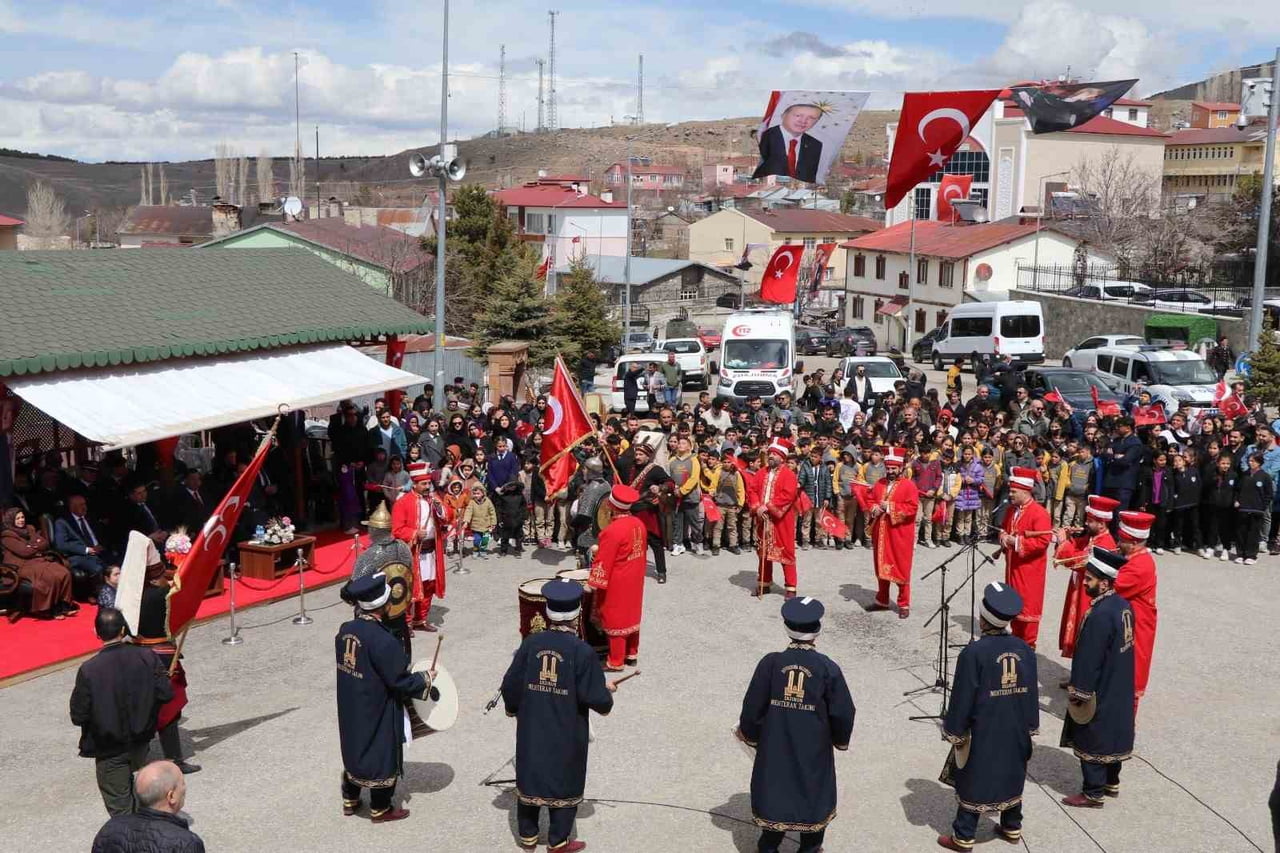 ERZURUM’UN ŞENKAYA İLÇESİNİN DÜŞMAN İŞGALİNDEN KURTULUŞUNUN 108. YIL DÖNÜMÜ, İLÇEDE DÜZENLENEN...