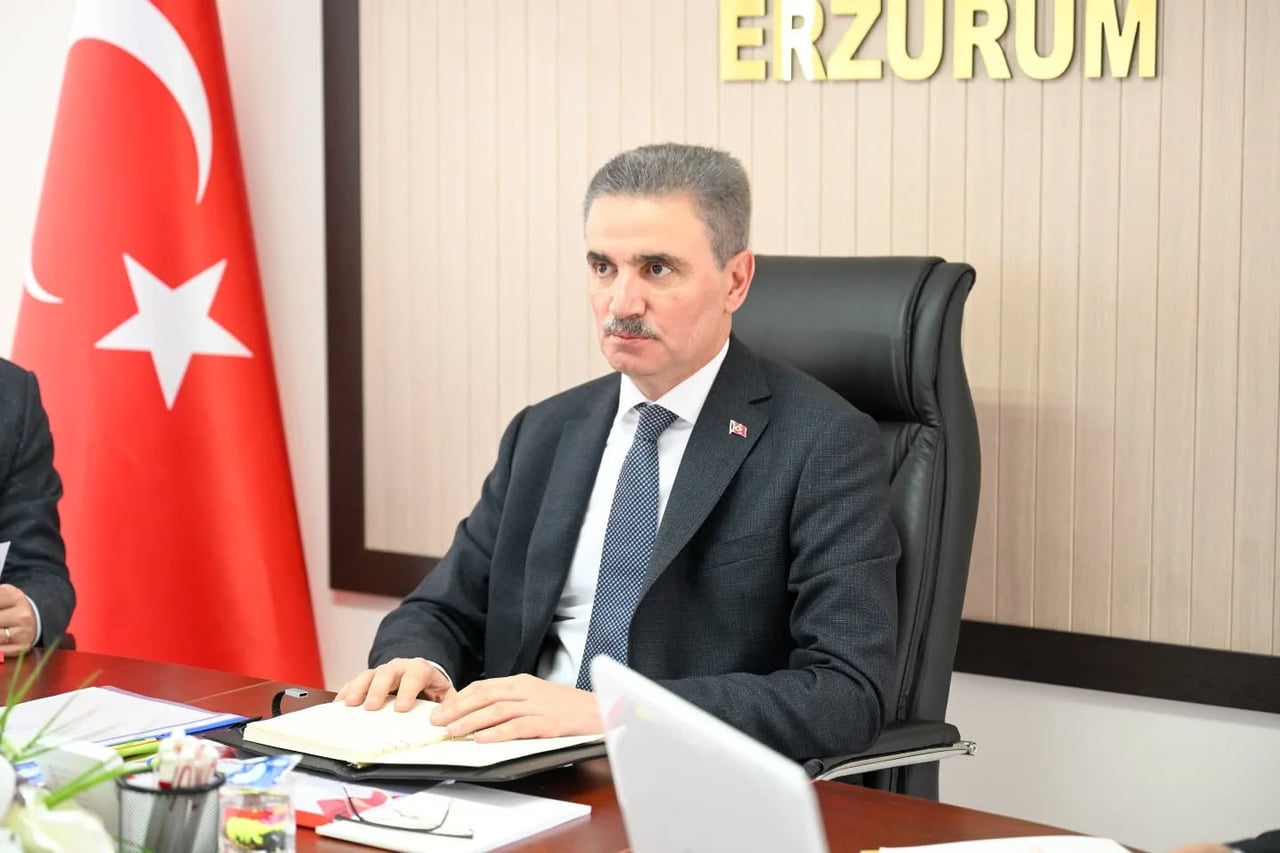ERZURUM VALİSİ AYDIN BARUŞ, İL TARIM VE ORMAN MÜDÜRLÜĞÜNE ZİYARETTE BULUNARAK YÜRÜTÜLEN ÇALIŞMALAR...