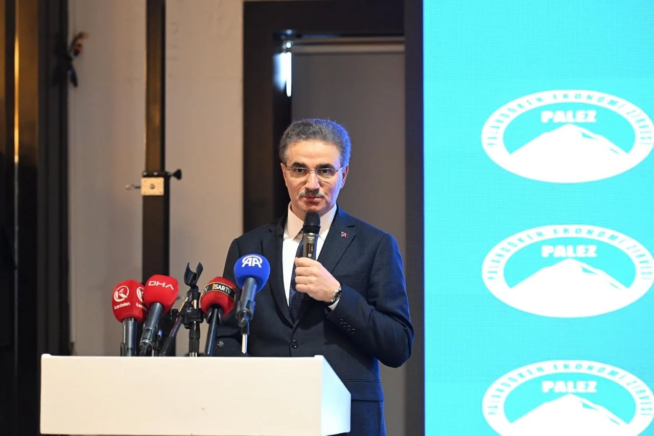 ERZURUM VALİSİ AYDIN BARUŞ, PALANDÖKEN EKONOMİ ZİRVESİ’NE (PALEZ) KATILIM SAĞLADI.