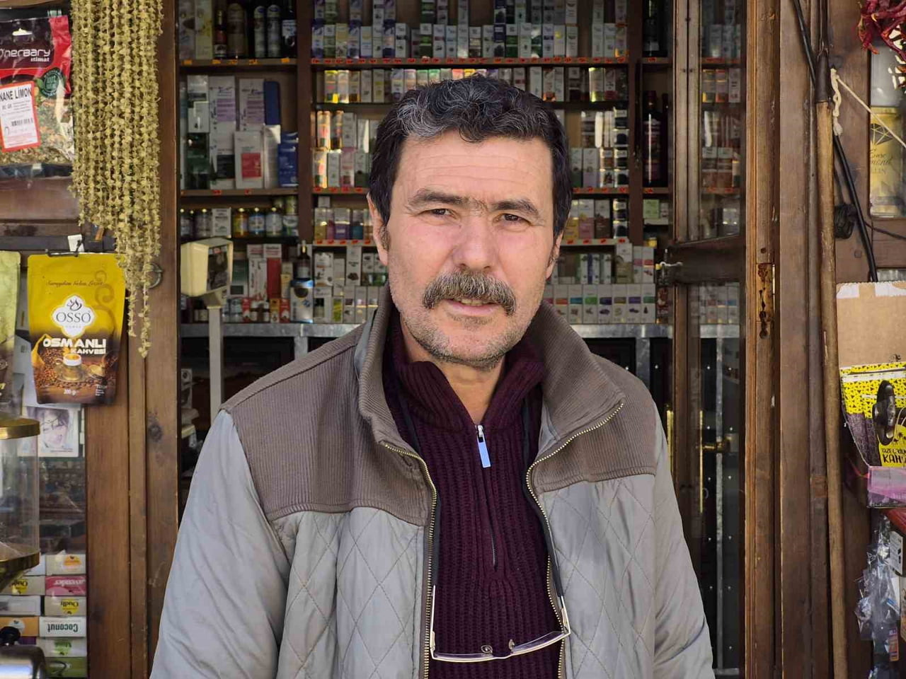 ESKİŞEHİR'DE AKTARLIK YAPAN METİN AĞILÖNÜ, SINAVA ÇALIŞIRKEN DİKKAT DAĞINIKLIĞI YAŞAYAN...