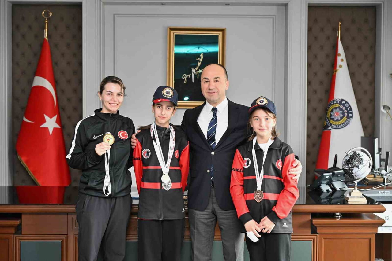 ESKİŞEHİR İL EMNİYET MÜDÜRÜ TOLGA YILMAZ, TÜRKİYE GENELİNDE VE ULUSLARARASI ARENADA DERECE ELDE...