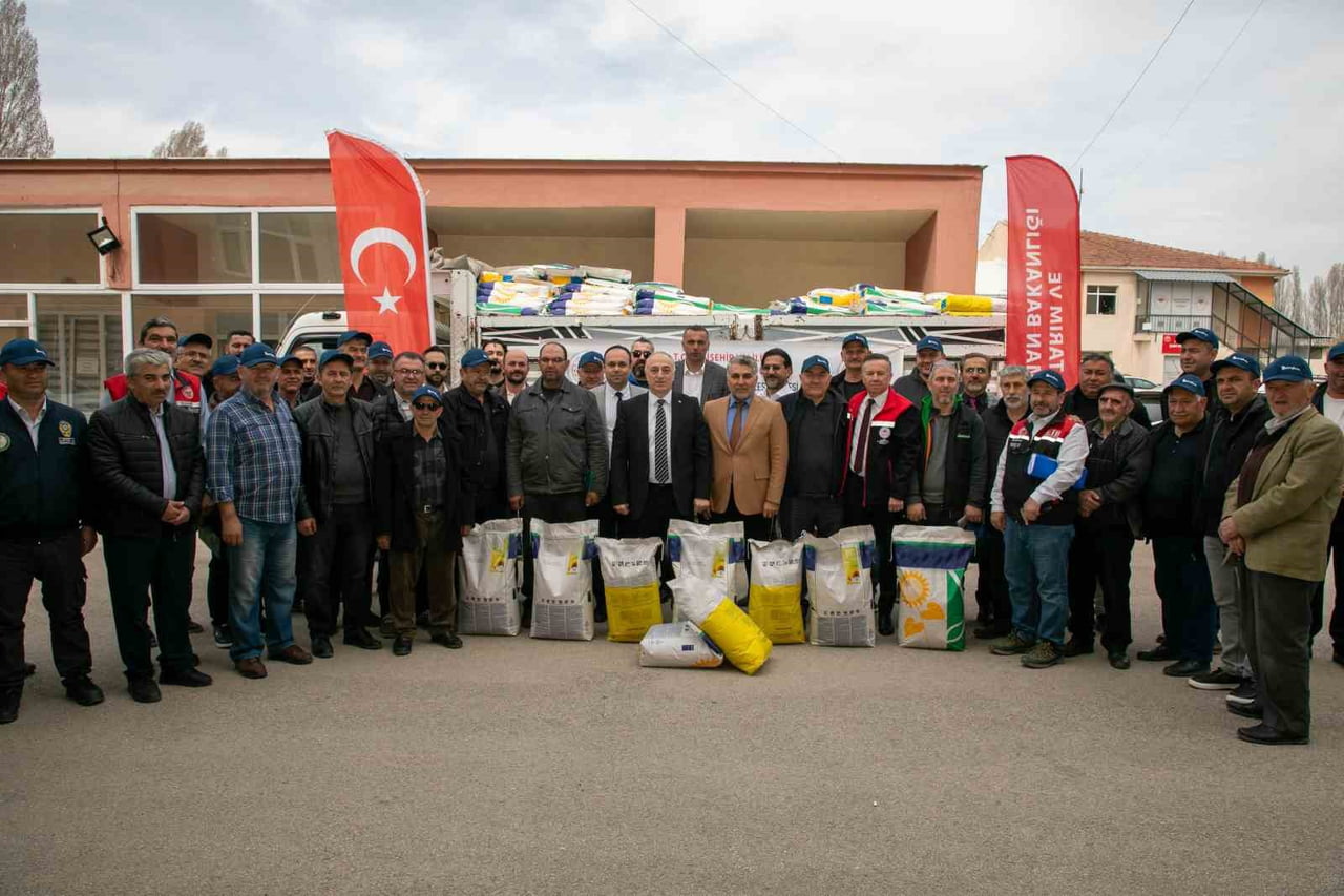 ESKİŞEHİR İL TARIM VE ORMAN MÜDÜRLÜĞÜ TARAFINDAN 92 ÜRETİCİYE YÜZDE 62 HİBE DESTEĞİYLE BİN 690...