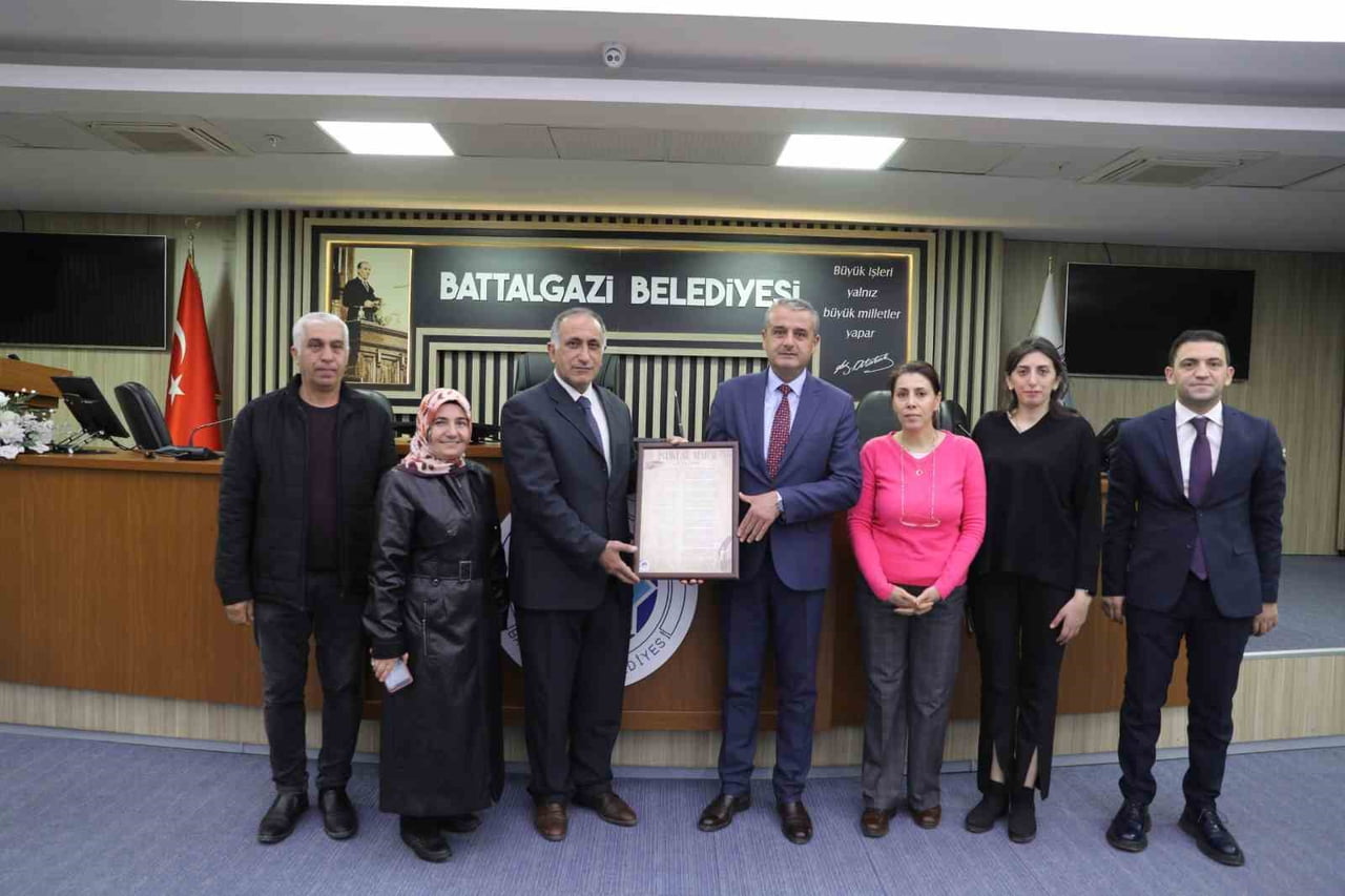 FATİH İLKOKULU ÖĞRENCİLERİ BELEDİYE HİZMETLERİNİ YERİNDE İNCELEDİ