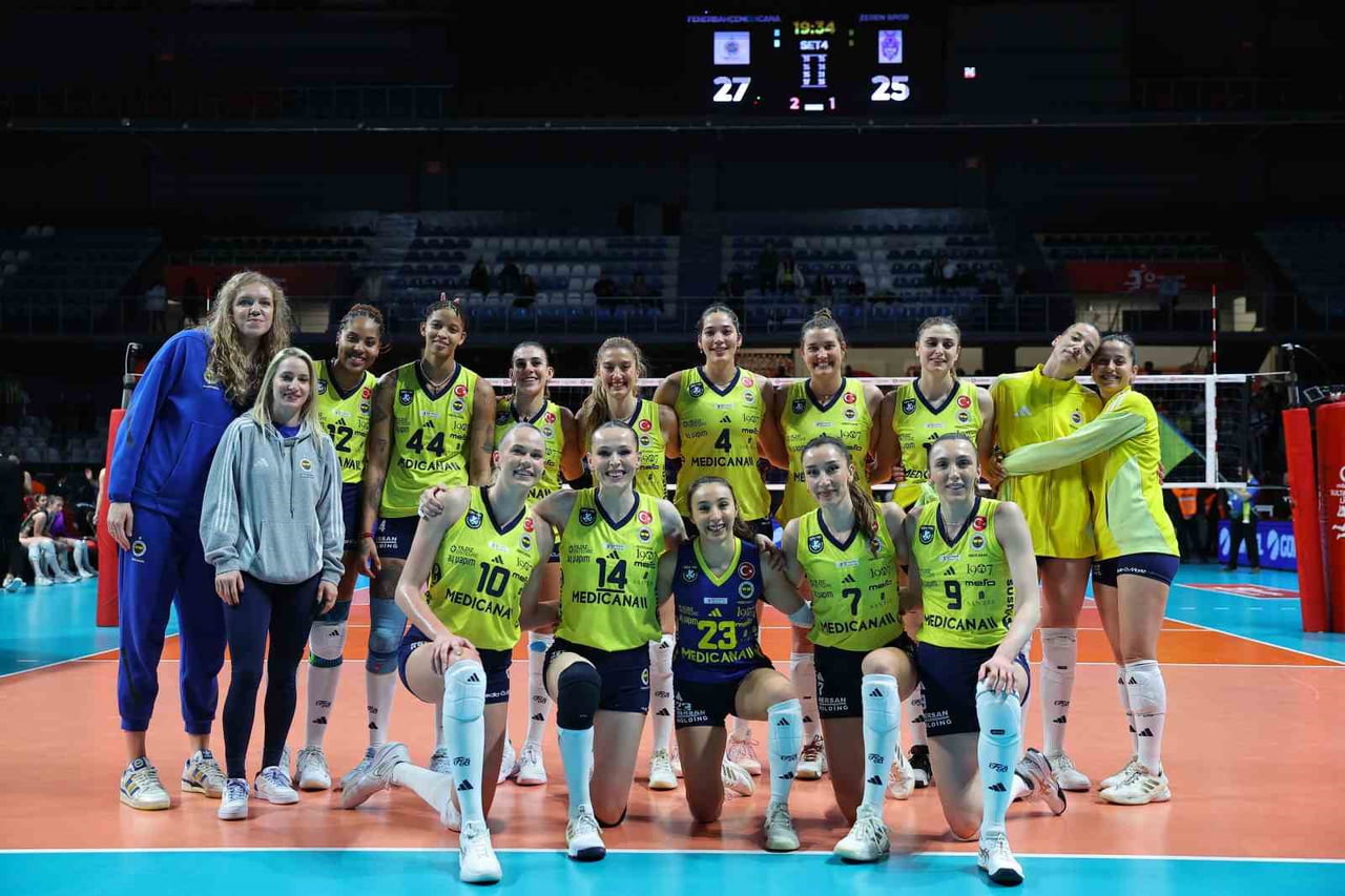 FENERBAHÇE MEDİCANA, SULTANLAR LİGİ PLAY-OFF YARI FİNAL SERİSİ İKİNCİ MAÇINDA ZEREN SPOR’U 3-1...