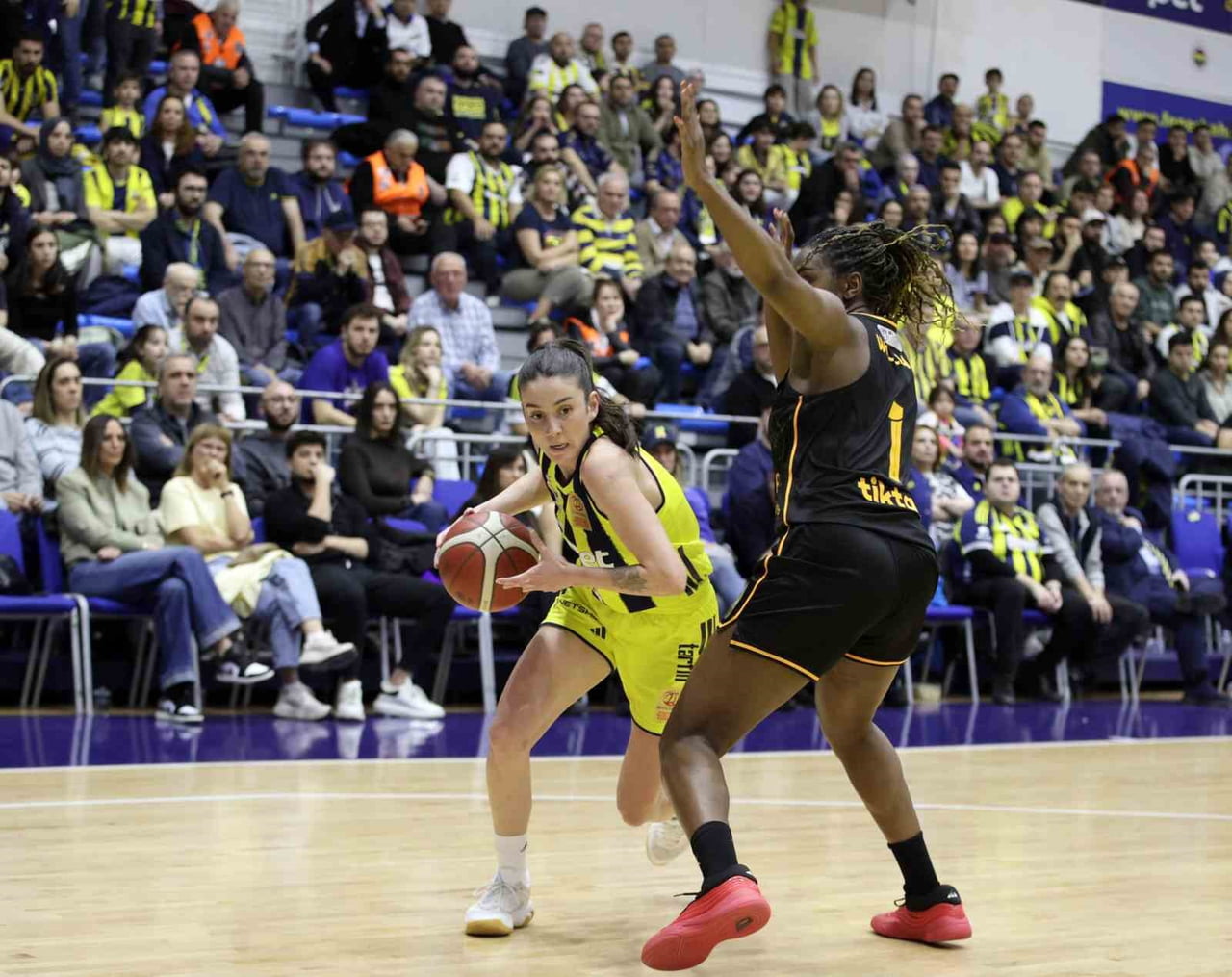 FENERBAHÇE OPET, HALKBANK KADINLAR BASKETBOL SÜPER LİGİ PLAY-OFF FİNAL SERİSİ İKİNCİ MAÇINDA...