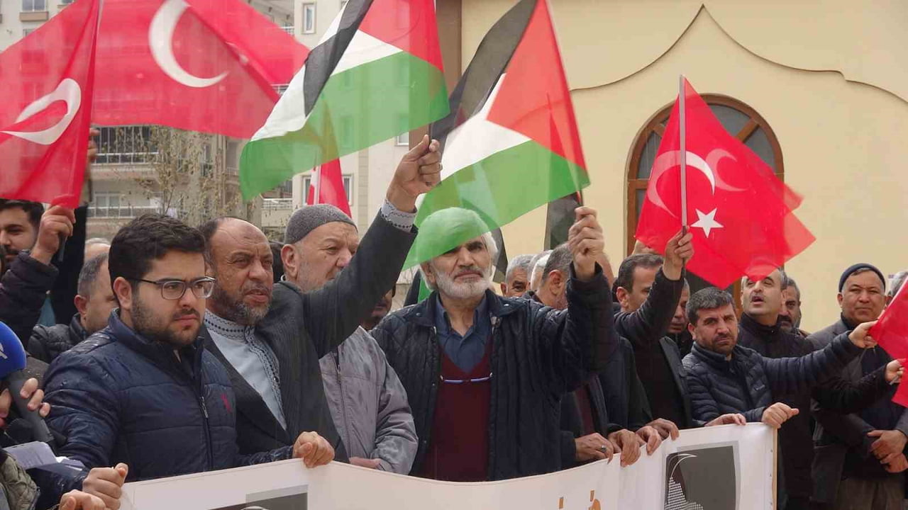 FİLİSTİN İÇİN TEPKİ, DÜNYA SESSİZ KALMAMALI ÇAĞRISI