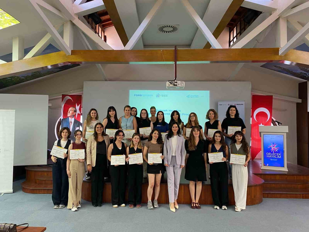 FORD OTOSAN, 2025 YILINA İLİŞKİN SÜRDÜRÜLEBİLİRLİK RAPORU’NU YAYIMLAYARAK, OTOMOTİV SEKTÖRÜNDEKİ...