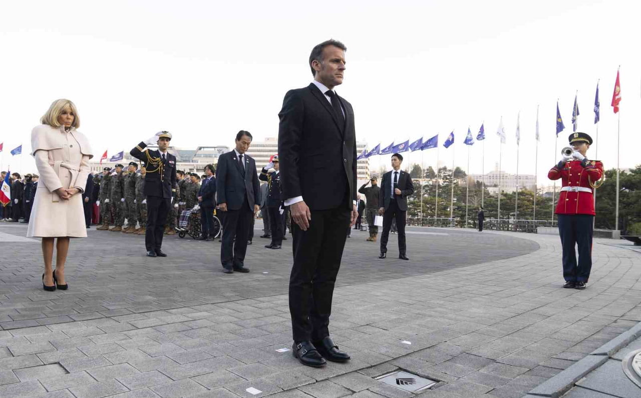 FRANSA CUMHURBAŞKANI EMMANUEL MACRON,  GÜNEY KORE'Yİ ZİYARET ETTİ