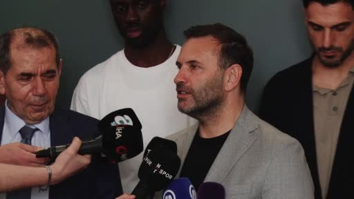 Galatasaray Teknik Direktörü Okan Buruk, 24 yıl sonra Dünya Kupası’na katılmaya hak kazanan A...