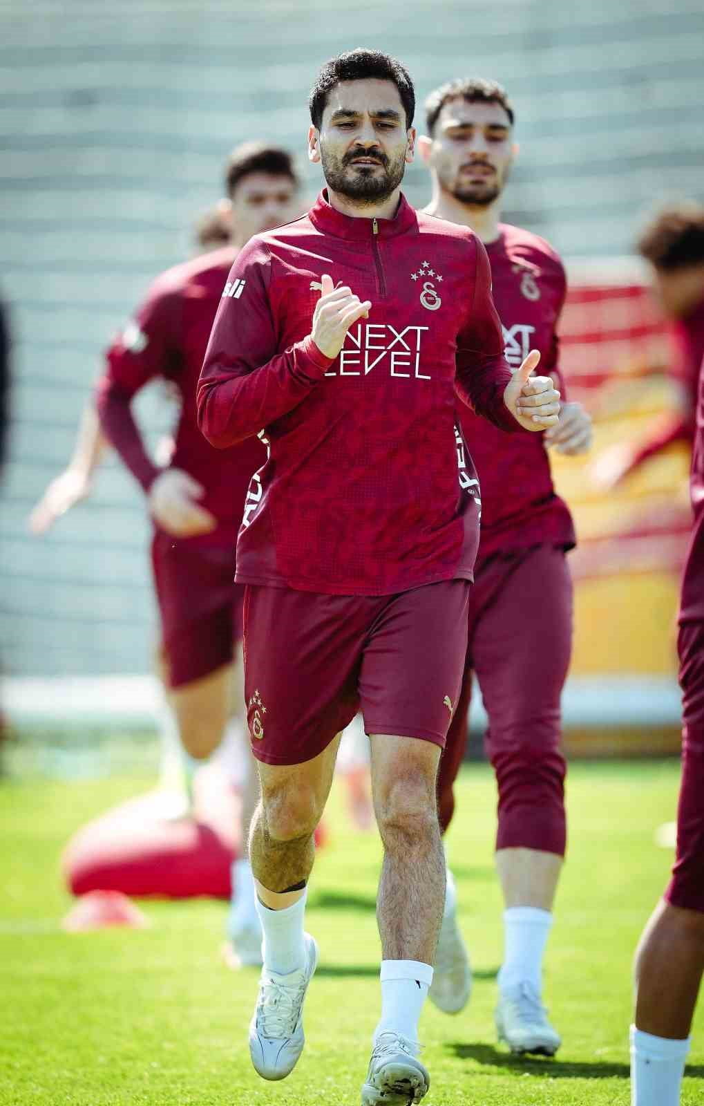 GALATASARAY, TRENDYOL SÜPER LİG'İN 27. HAFTA ERTELEME MAÇINDA GÖZTEPE İLE DEPLASMANDA OYNAYACAĞI...