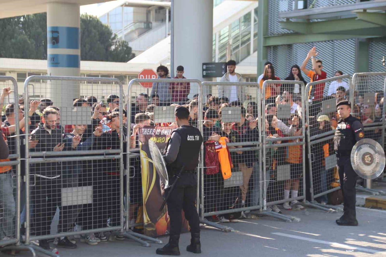 GALATASARAY, TRENDYOL SÜPER LİG’İN 27. HAFTA ERTELEME MAÇINDA YARIN GÖZTEPE İLE OYNAYACAĞI...