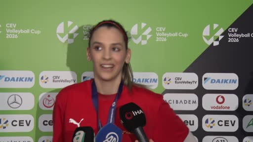 Galatasaraylı voleybolcu Alexia Carutasu, şampiyon oldukları için mutluluğunu dile getirerek...