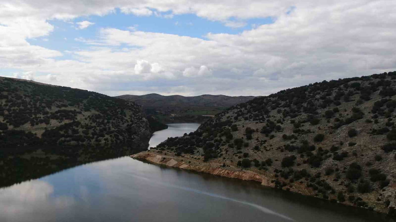 GAZİANTEP'TE ETKİLİ OLAN YOĞUN YAĞIŞLAR SONRASI BARAJLARDA DOLULUK ORANI YÜZDE 100'E ULAŞTI...