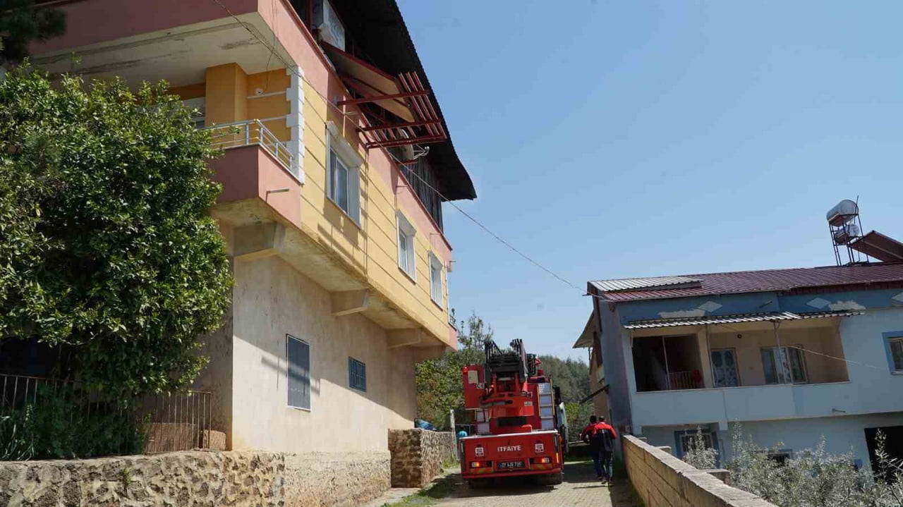 GAZİANTEP’İN İSLAHİYE İLÇESİNE BAĞLI HAYDARKENLİ MAHALLESİ’NDE MEYDANA GELEN PATLAMA, MAHALLE...
