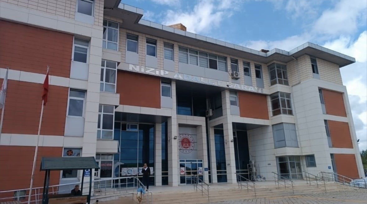 GAZİANTEP’İN NİZİP İLÇESİNDE HADEME TARAFINDAN 6 YAŞINDAKİ ÇOCUĞUN BIÇAKLA YARALANMASINA İLİŞKİN...