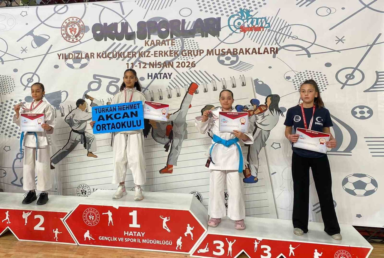 GAZİANTEPLİ ÖĞRENCİLER KARATEDE ŞAMPİYON OLDU