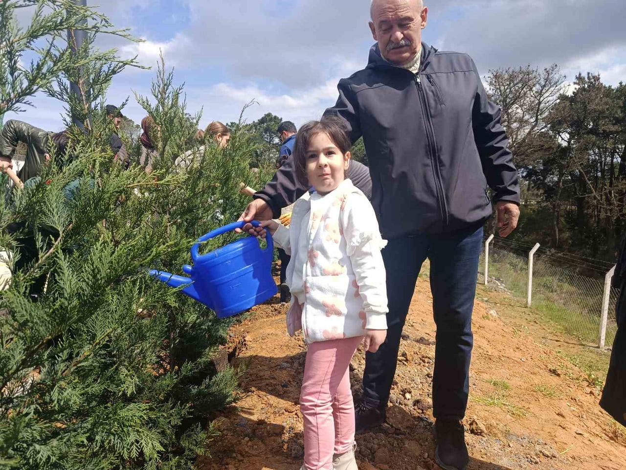 GAZİOSMANPAŞA BELEDİYESİ TARAFINDAN "NESİLDEN NESİLE FİDAN DİKİMİ PROJESİ" KAPSAMINDA...