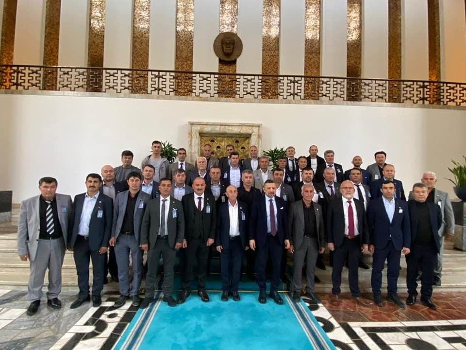 GEDİZLİ MUHTARLARDAN GAZİ MECLİS’E ÇIKARMA