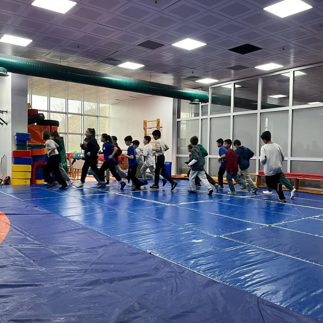 GELECEĞİN PEHLİVANLARI GÜREŞ KURSUYLA YETİŞİYOR