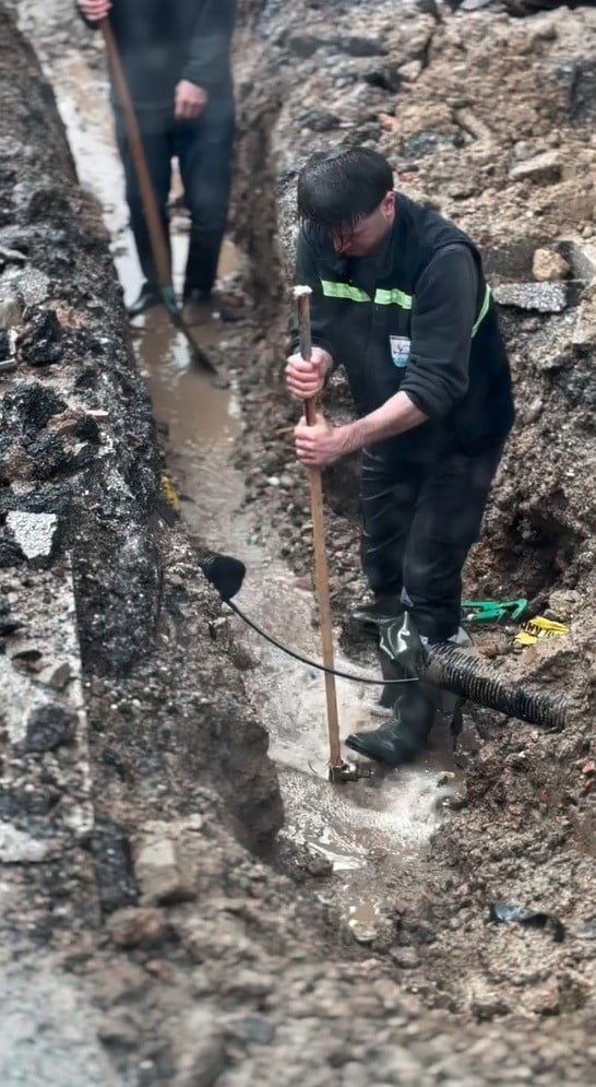 GELİBOLU BELEDİYESİ SOSYAL MEDYA HESAPLARINDAN ALTYAPININ YETERSİZLİĞİNE VURGU YAPILAN, "YILLARIN...