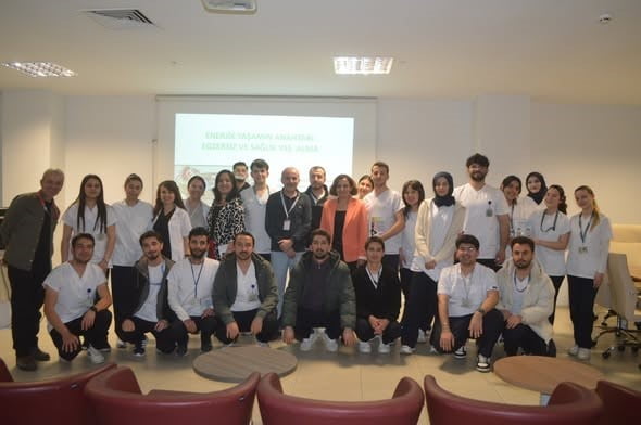 GENÇLERE SAĞLIKLI YAŞAM REÇETESİ "HAREKET ET, ENERJİK KAL!