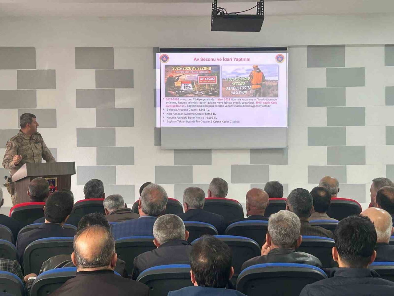 GERCÜŞ’TE MUHTARLARA KAPSAMLI BİLGİLENDİRME EĞİTİMİ