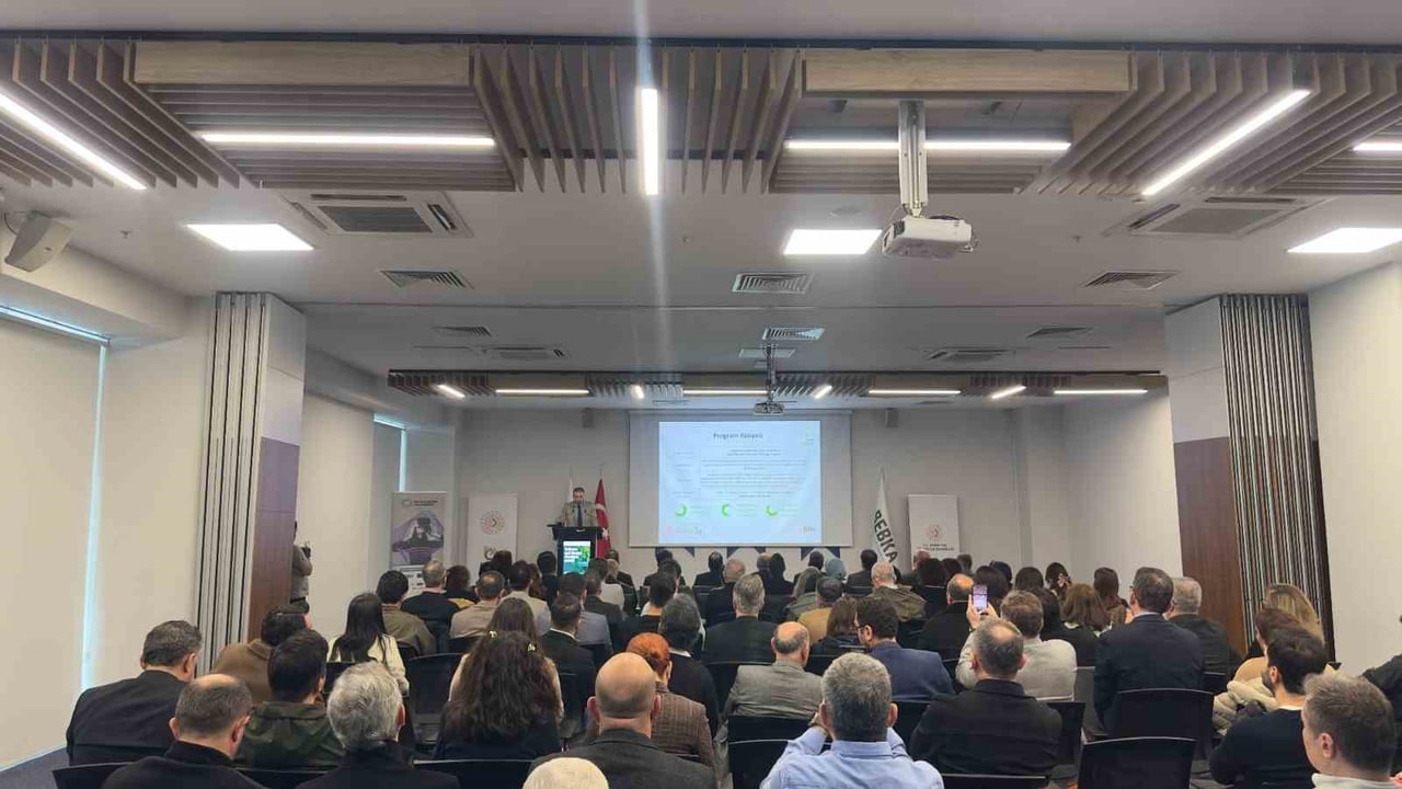 GERİ ÖDEMELİ FİNANSMAN DESTEĞİ PROGRAMI KAPSAMINDA BURSA'DA BİLGİLENDİRME TOPLANTISI...