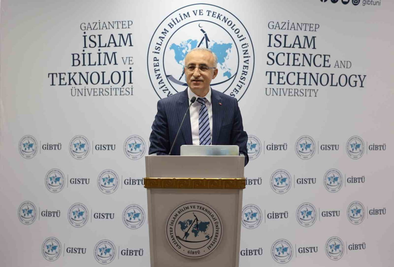 GİBTÜ’DE "MEHMET AKİF VE ÇANAKKALE RUHU" KONFERANSI GERÇEKLEŞTİRİLDİ