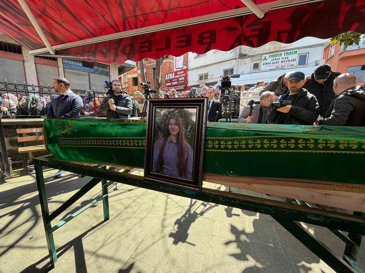 GİRESUN'UN GÖRELE İLÇESİNDE BİR SÜRE ÖNCE CHP'Lİ BELEDİYE BAŞKANI HASBİ DEDE'NİN TACİZİNE MARUZ...