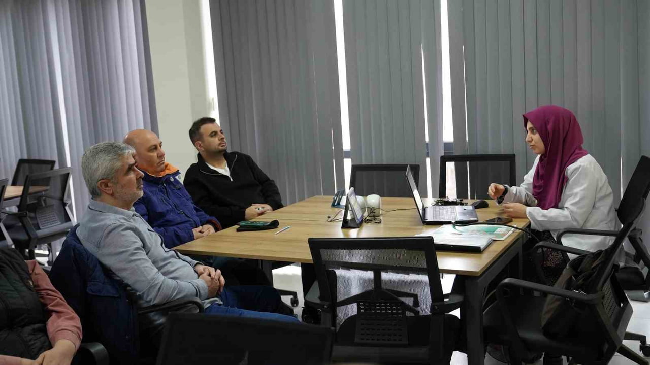 GÜRSU BELEDİYESİ KOLLEKTİF KARİYER MERKEZİ, SON YILLARDA GİDEREK POPÜLERLEŞEN VE KALİFİYE EĞİTİM...