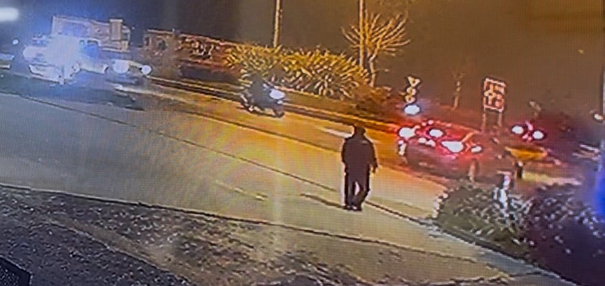 GÜVENLİK KAMERASINA YANSIYAN KAZA ANI