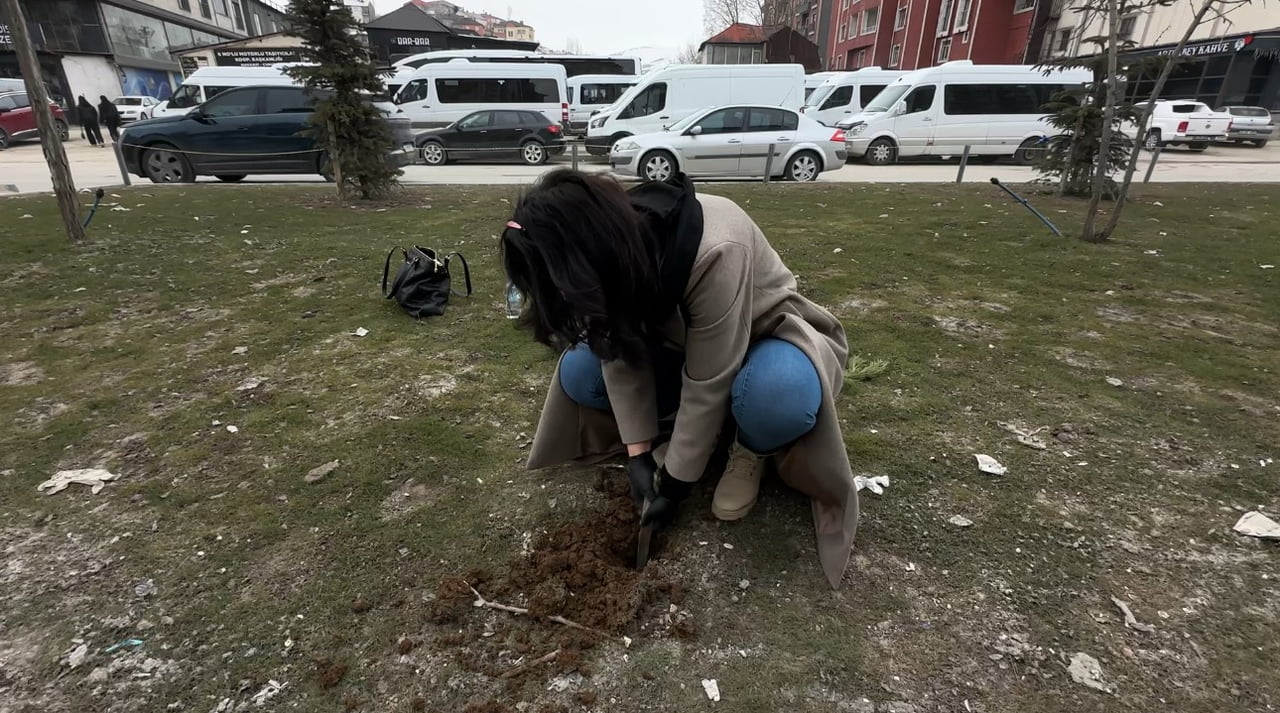 HAKKARİ’NİN YÜKSEKOVA İLÇESİNDE YAŞAYAN GİRİŞİMCİ VE TIBBİ VE AROMATİK BİTKİLER UZMANI ŞİLAN DARA...