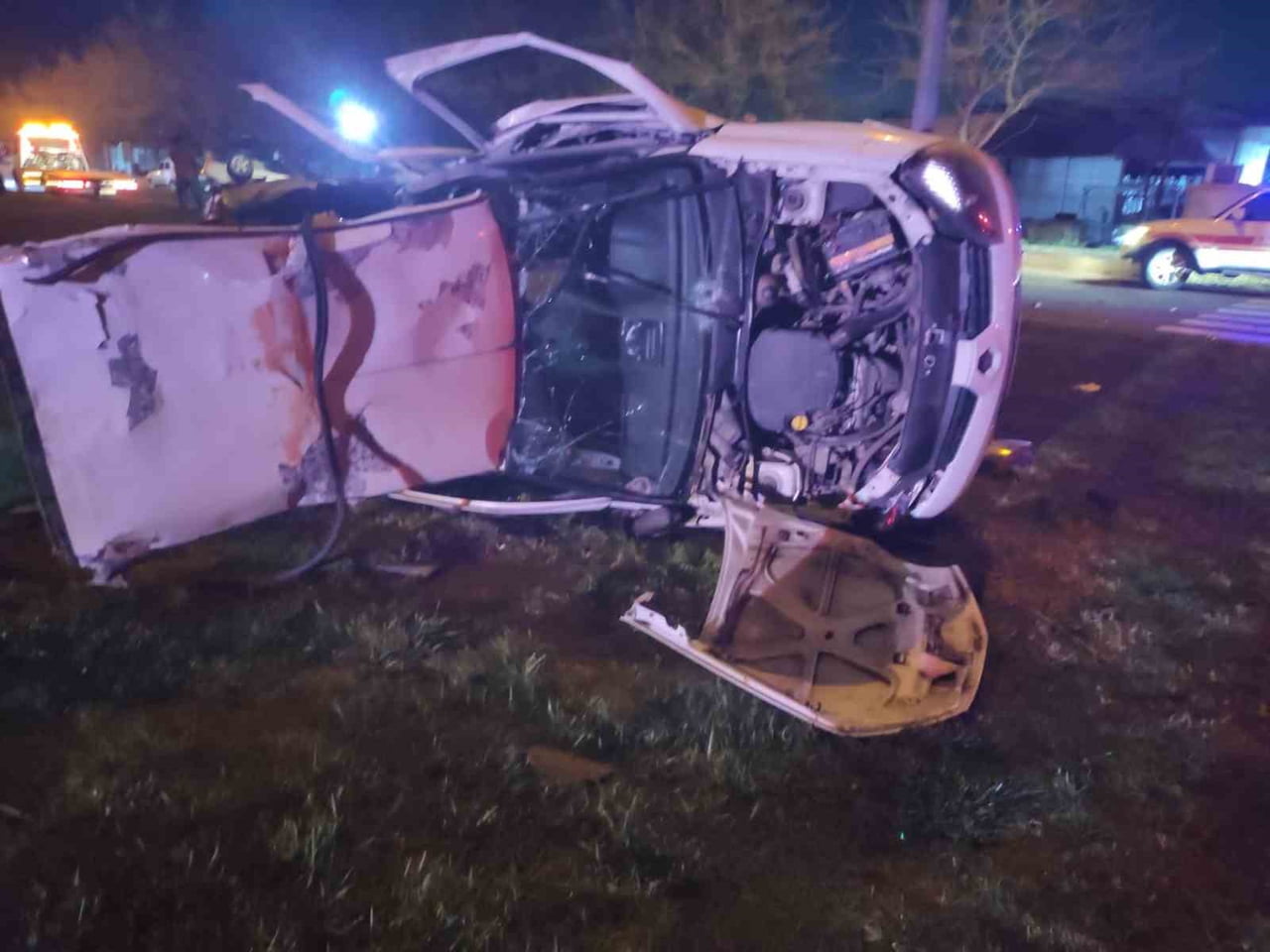 HALİLİYE İLÇESİNDE İKİ OTOMOBİLİN ÇARPIŞMASI SONUCU 2 KİŞİ HAYATINI KAYBETTİ, 5 KİŞİ...