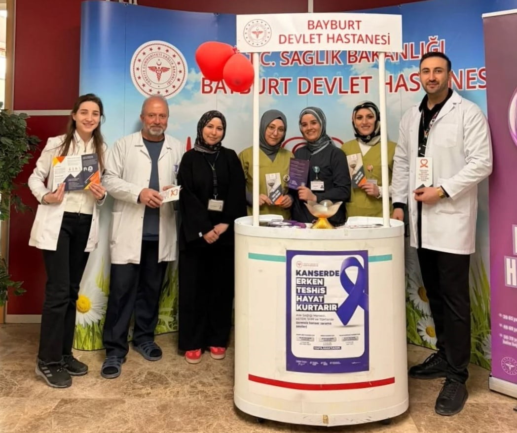 HASTANEDE VATANDAŞLARA KANSER HAKKINDA BİLGİLENDİRME YAPILDI