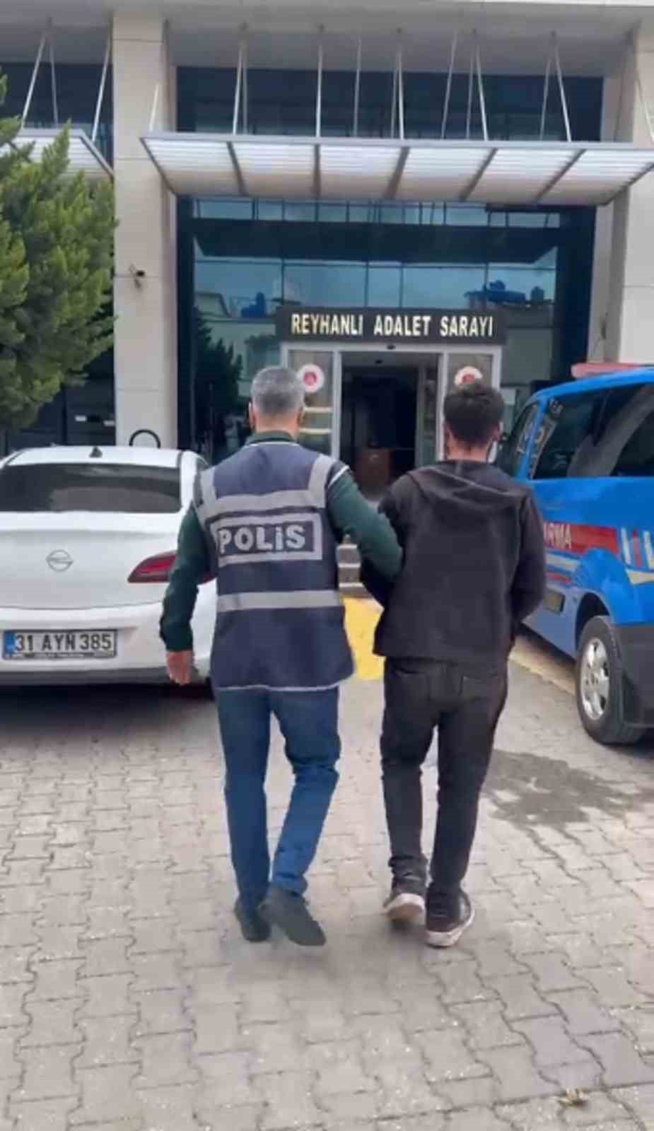 HATAY’DA HAPİS CEZASI İLE ARANAN 3 KİŞİ YAKALANDI