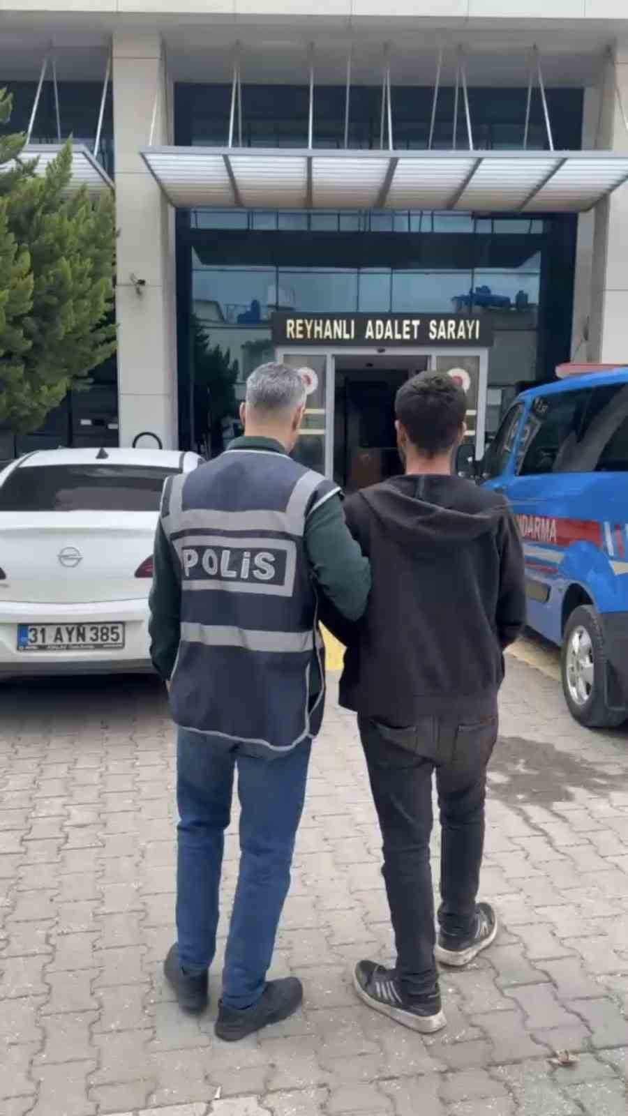 HATAY EMNİYET MÜDÜRLÜĞÜ GÖREVLİLERİNCE ARANAN ŞAHISLARIN YAKALANMASINA YÖNELİK YAPILAN ÇALIŞMALAR...