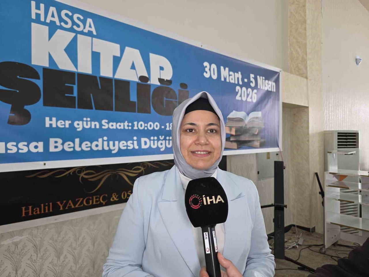 HATAY’IN HASSA İLÇESİNDE DÜZENLENEN KİTAP ŞENLİĞİNDE HEMŞERİLERİYLE BİR ARAYA GELEN ANADOLU...