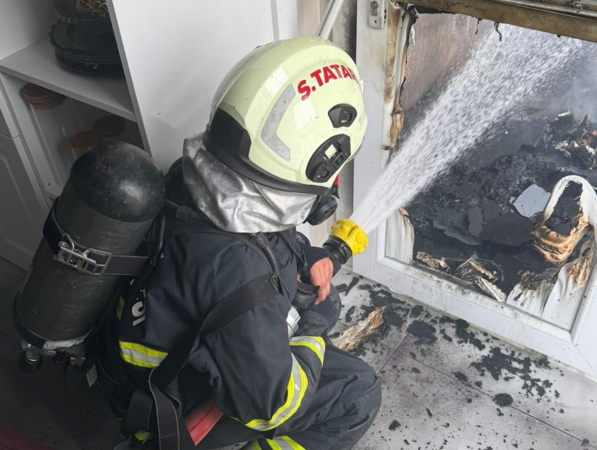 HATAY’IN KIRIKHAN İLÇESİNDE BİR MESKENDE ÇIKAN YANGIN, EKİPLERİN HIZLI MÜDAHALESİYLE KISA SÜREDE...