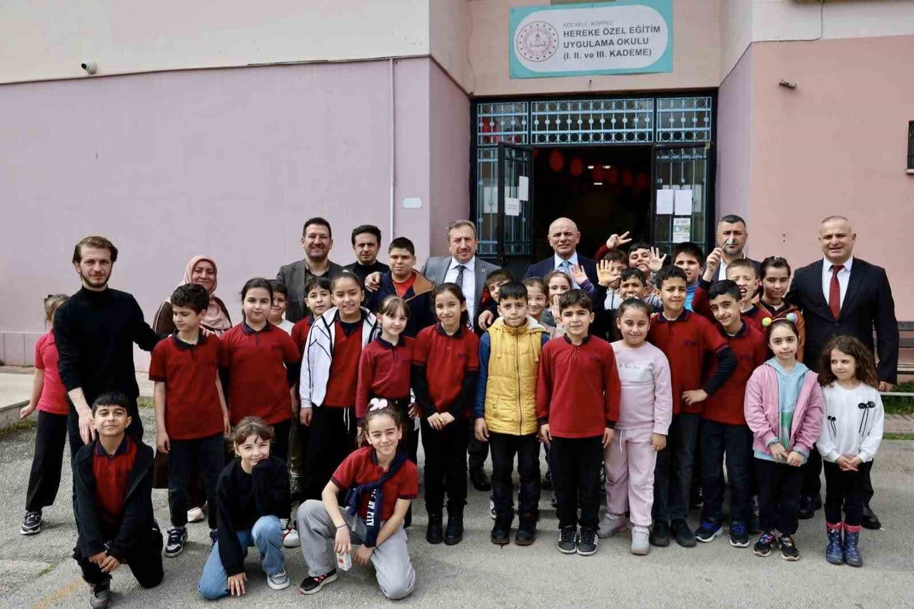 HEREKE ÖZEL EĞİTİM UYGULAMA OKULU'NU ZİYARET EDEN KÖRFEZ BELEDİYE ŞENER SÖĞÜT, "ÖZEL...