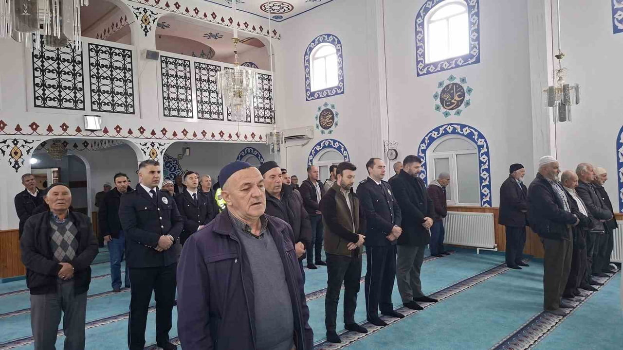 HİSARCIK’TA ŞEHİT POLİSLER İÇİN MEVLİT OKUTULDU