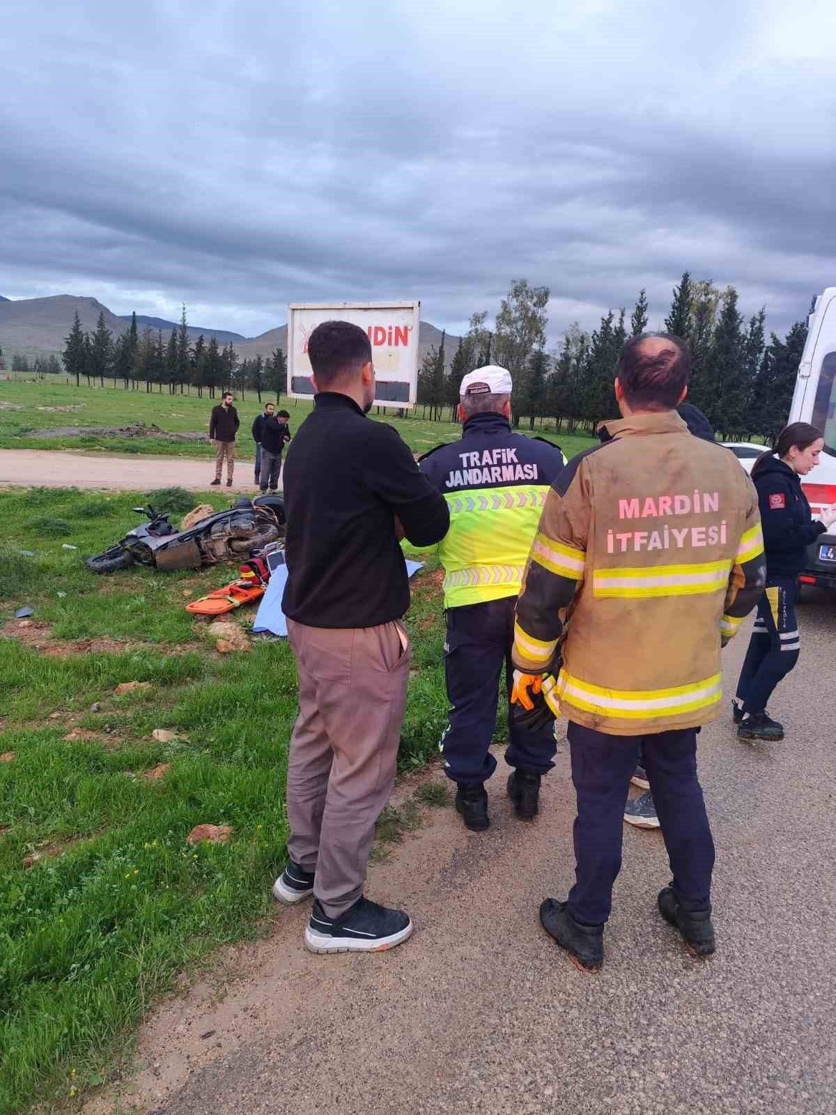 İHBAR ÜZERİNE OLAY YERİNE SAĞLIK, İTFAİYE VE JANDARMA EKİPLERİ SEVK EDİLDİ.