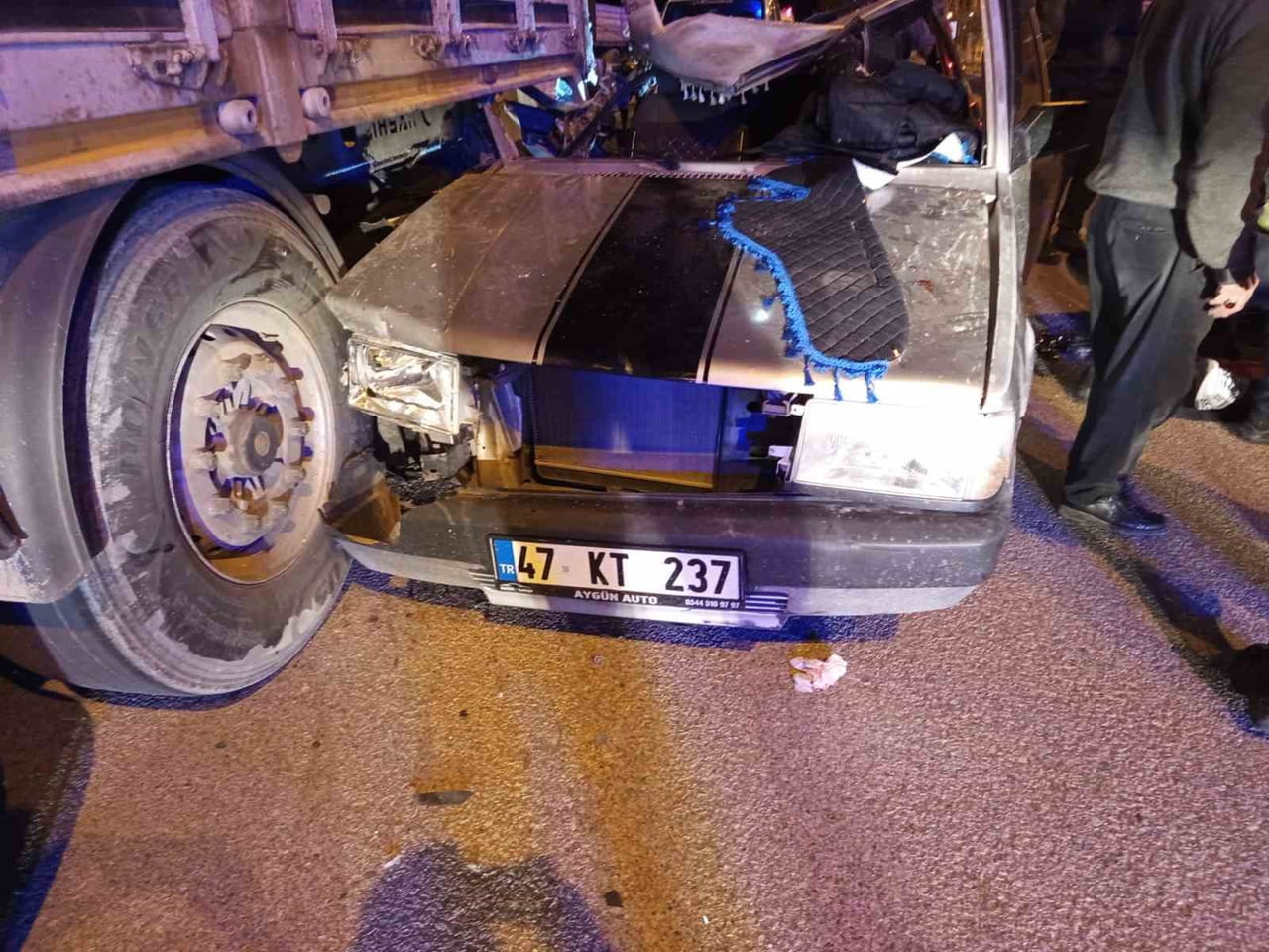 İHBAR ÜZERİNE OLAY YERİNE SAĞLIK, İTFAİYE VE POLİS EKİPLERİ SEVK EDİLDİ.