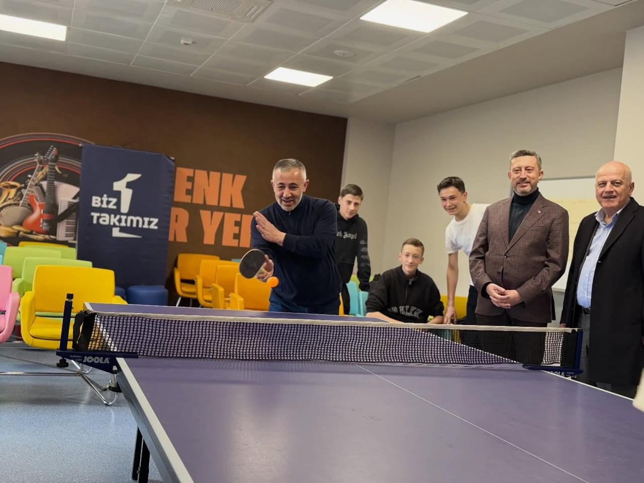 İL BAŞKANI YILDIRIM GENÇLİK MERKEZİ’NDE GENÇLERLE BULUŞTU