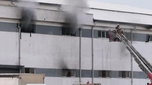 İnegöl’de mobilya fabrikasında yangın