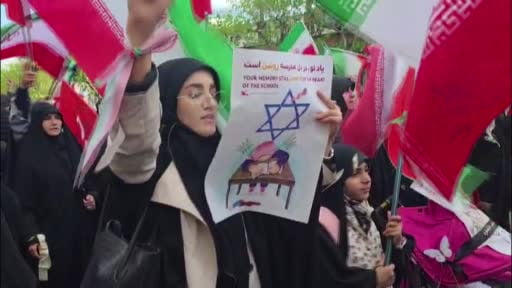 İran’ın başkenti Tahran’da ABD ve İsrail’in Hürmüzgan eyaletine bağlı Minab kentinde düzenlediği...