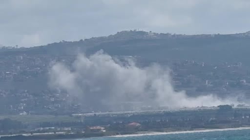 İsrail'in bu sabah Lübnan'ın güneyindeki çeşitli bölgelere yönelik hava ve topçu saldırılarında 11...