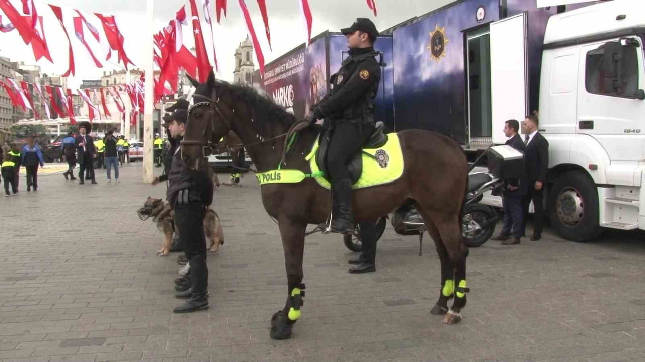 İSTANBUL EMNİYET MÜDÜRLÜĞÜ TARAFINDAN TÜRK POLİS TEŞKİLATI'NIN KURULUŞUNUN 181. YIL DÖNÜMÜNDE...